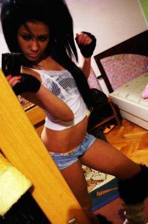 View Genevieve (25) in New York | Local Adult Dating Tonight