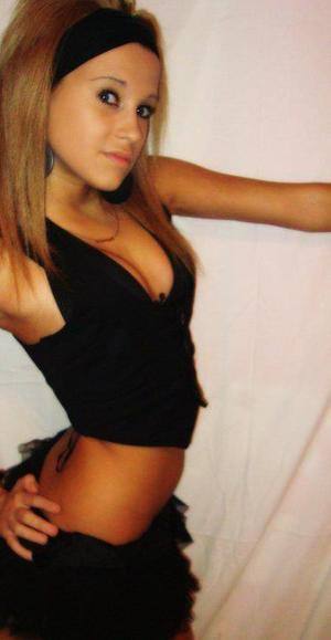 Christiana (21) | Wisconsin Adult Dating and Private Meetups