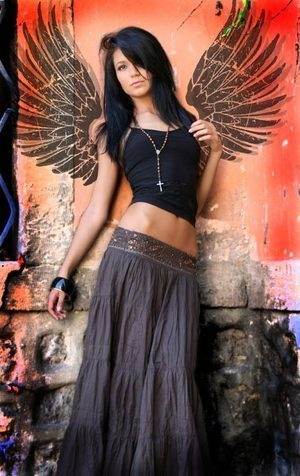 Local profile photo of Ashleigh, 21, in California