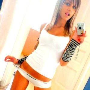 Meet Juliette (24) from New York | No-Strings Adult Dating