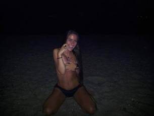 Photo of Roxanne (24) from Oregon dating profile