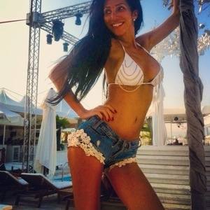 Meet Savanah (18) from Wisconsin | No-Strings Adult Dating