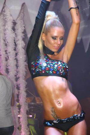 Raina (26) in Georgia, adult profile photo