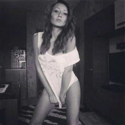 Tabitha, 28 in California | Casual Dating and Private Chat
