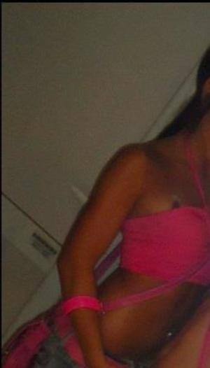 Robin, 29, California | Flirty Adult Profile for Older Men