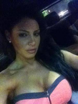 Meet Karen (21) from Alabama | No-Strings Adult Dating