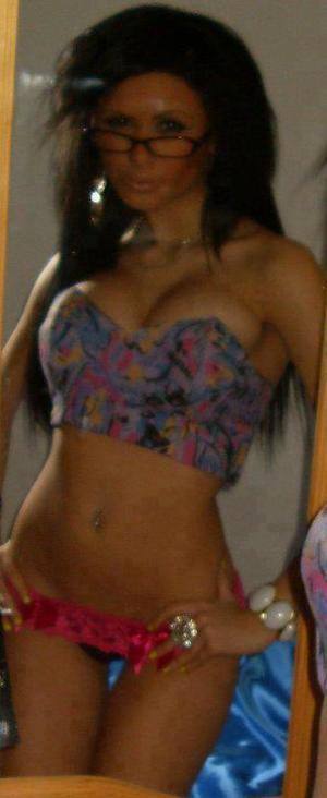 Mollie, 28 in District Of Columbia | Casual Dating and Private Chat