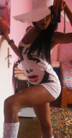 Chat with Katelin (30) | Michigan Local Women