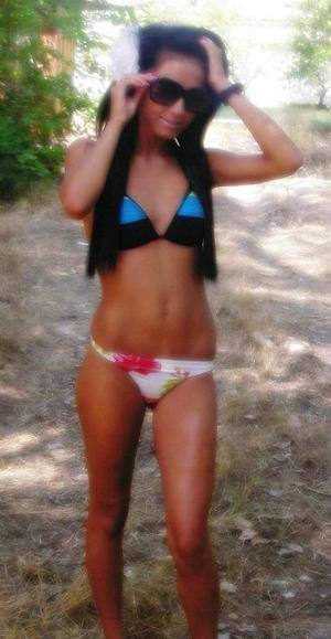 Chat with Ayana (18) | Minnesota Local Women