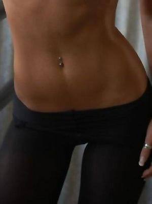 Gina (18) in Ontario | Local Adult Woman