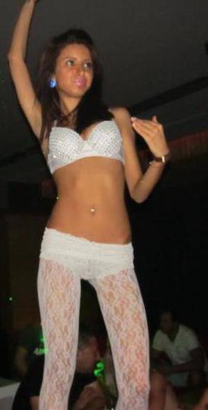 Chat with Amanda (22) | Minnesota Local Women