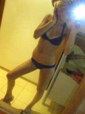 Tara (21) in British Colombia | Local Adult Woman