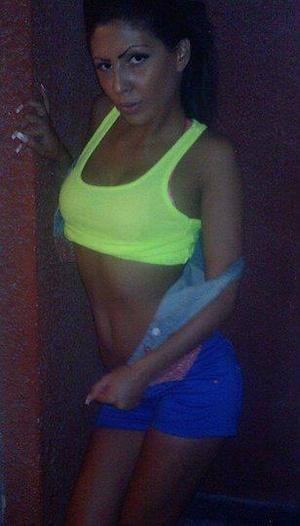 Meet Destini (30) from California | Local Dating Profile