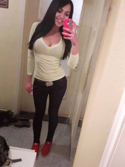 Meet Briana (25) from Texas | Local Dating Profile