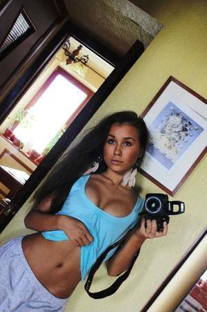 Chat with Camilla (19) | Texas Local Women