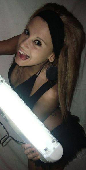 Meet Evelyn (29) from Texas | Local Dating Profile