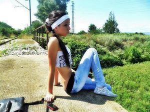 Genevieve (18) in Connecticut | Local Adult Woman