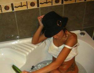 Meet Celia (22) from Kentucky | Local Dating Profile