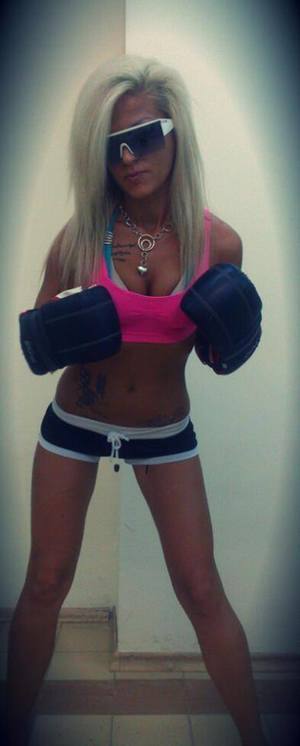 Alice (19) in West Virginia | Local Adult Woman