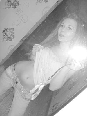 Escorts like Nancy are down to fuck you now!