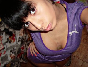 Roselee from  is looking for adult webcam chat