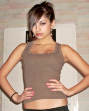 Looking for local cheaters? Take Kaylynn from California home with you