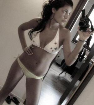 Remedios from Rancho Calaveras, California is looking for adult webcam chat