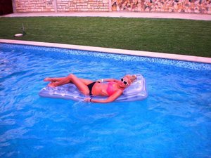 Dina from Arizona is interested in nsa sex with a nice, young man