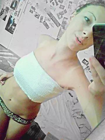 Escorts like Kate are down to fuck you now!