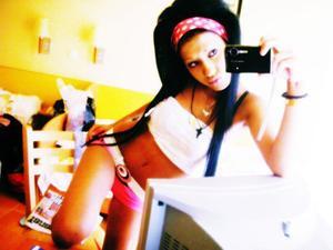 Carly is a cheater looking for a guy like you!