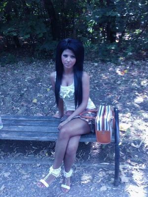 Serena is a cheater looking for a guy like you!