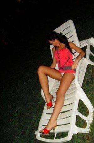 Looking for local cheaters? Take Hollie from Nevada home with you