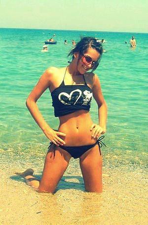 Looking for local cheaters? Take Kathryn from Mississippi home with you