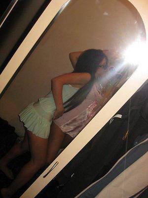 Jaliyah from California is looking for adult webcam chat
