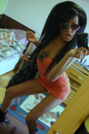 Marisol from Palestine, Texas is looking for adult webcam chat