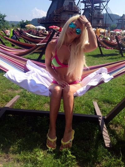 Looking for girls down to fuck? Michaela from Hawaii is your girl