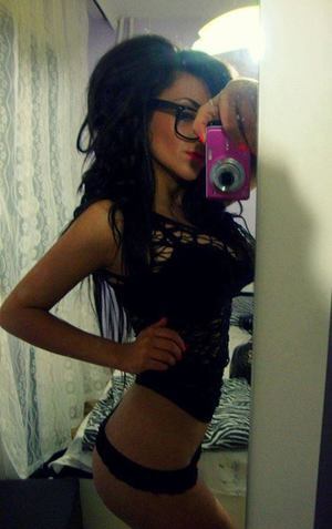 Looking for local cheaters? Take Maria from New York home with you