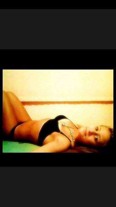 Tashina from Quinton, Oklahoma is looking for adult webcam chat