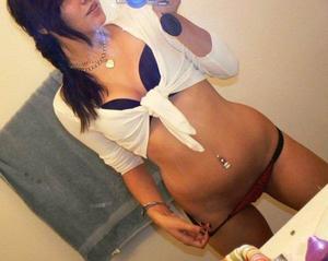 Looking for girls down to fuck? Angie from Florida is your girl