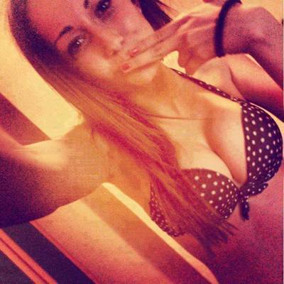 Jaylynn from Alberta is looking for adult webcam chat
