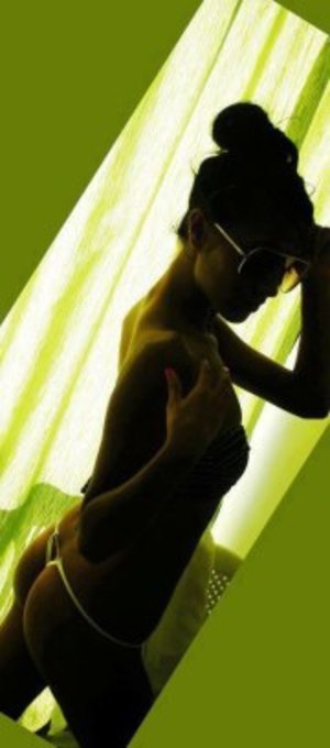 Meet local singles like Skylar from California who want to fuck tonight