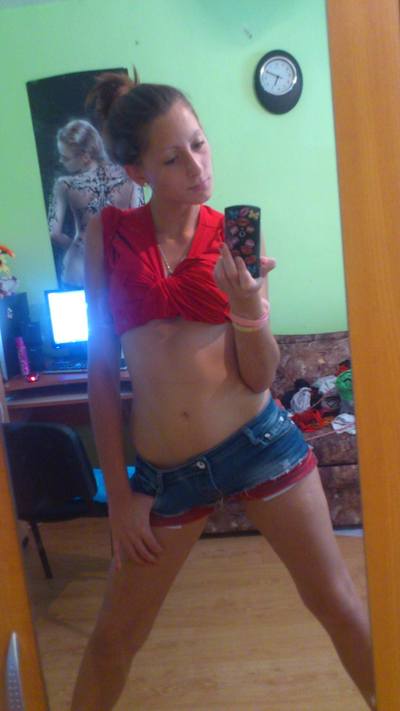 Elena is a cheater looking for a guy like you!