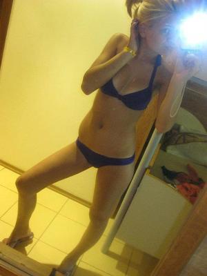 Maude from  is looking for adult webcam chat