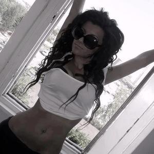 Ansley is a cheater looking for a guy like you!