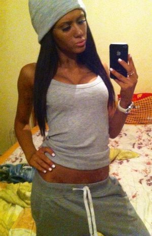 Looking for local cheaters? Take Carole from Port Gibson, Mississippi home with you