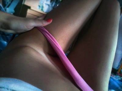 Mozelle from  is looking for adult webcam chat