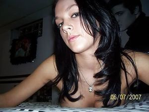 Melodi from  is interested in nsa sex with a nice, young man