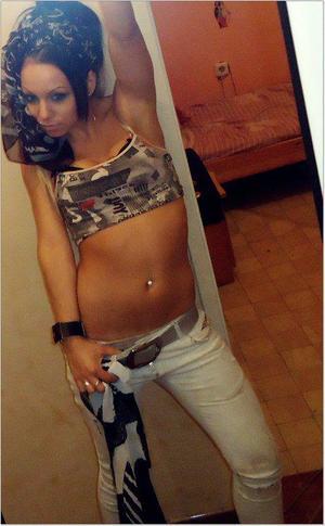 Melanie from New York is interested in nsa sex with a nice, young man