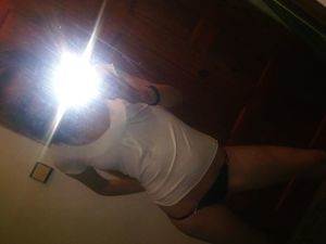 Looking for girls down to fuck? Mira from New York is your girl