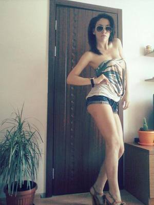 Looking for local cheaters? Take Lucia from West Virginia home with you
